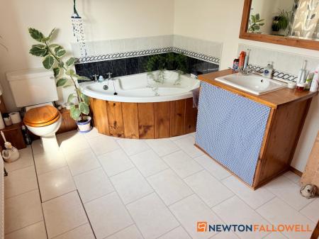 3 bedroom Detached house for sale in Barnby Lane, Claypole