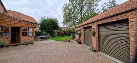 3 bedroom Detached house for sale in Barnby Lane, Claypole