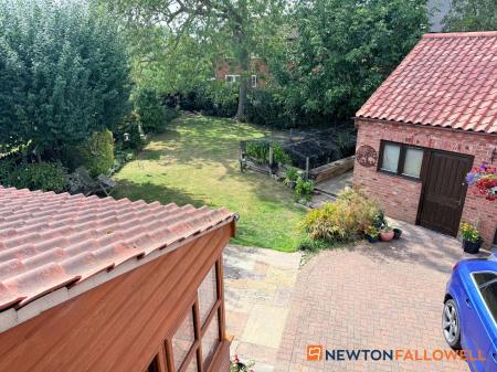 3 bedroom Detached house for sale in Barnby Lane, Claypole