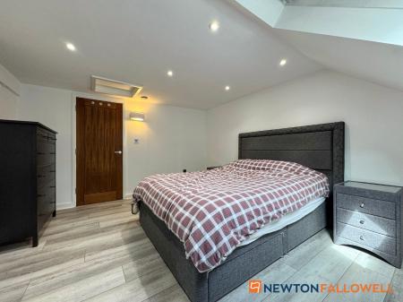 2 bedroom Flat for sale in The Bell Tower, Barnby Road, Newark