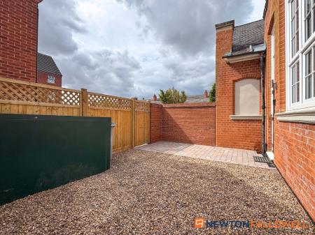 2 bedroom Flat for sale in The Bell Tower, Barnby Road, Newark