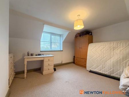 5 bedroom Detached house for sale in Beckingham Road, Stapleford