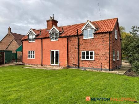 5 bedroom Detached house for sale in Beckingham Road, Stapleford