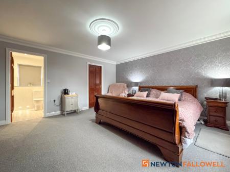 5 bedroom Detached house for sale in Bells Court, Carlton-le-Moorland