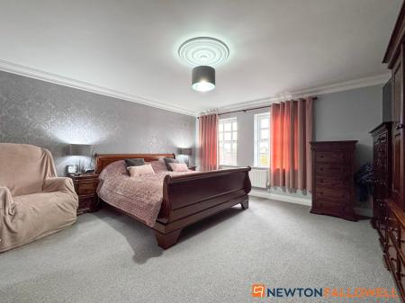 5 bedroom Detached house for sale in Bells Court, Carlton-le-Moorland