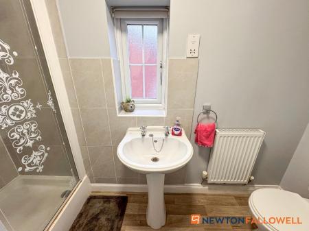 3 bedroom Semi-detached house for sale in Cannon Close, Newark