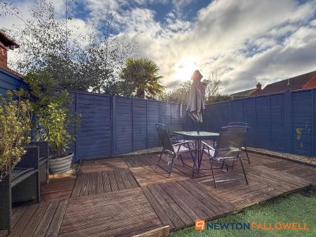 3 bedroom Semi-detached house for sale in Cannon Close, Newark