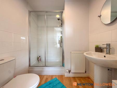 4 bedroom Town house for sale in Dale Crescent, Fernwood