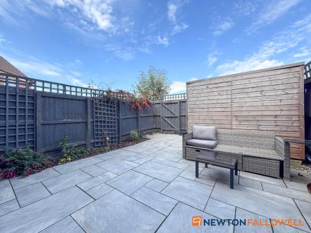 4 bedroom Town house for sale in Dale Crescent, Fernwood