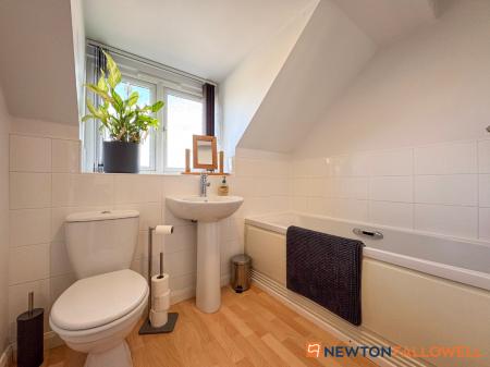 4 bedroom Town house for sale in Dale Crescent, Fernwood