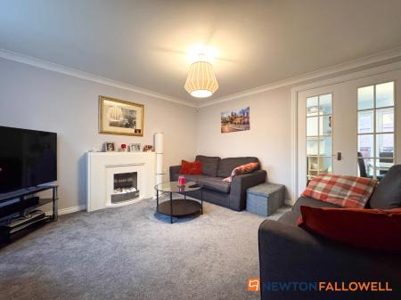 3 bedroom End of terrace house for sale in Emmendingen Avenue, Newark