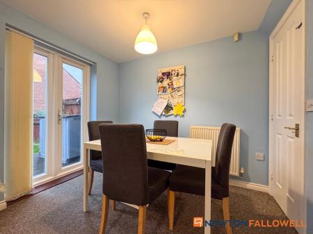 3 bedroom End of terrace house for sale in Emmendingen Avenue, Newark