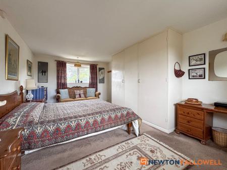 4 bedroom Detached house for sale in Gainsborough Road, Winthorpe