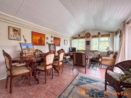 4 bedroom Detached house for sale in Gainsborough Road, Winthorpe