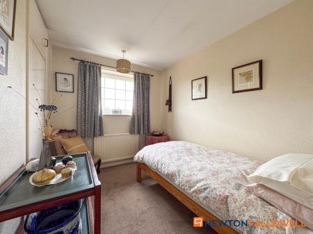 4 bedroom Detached house for sale in Gainsborough Road, Winthorpe