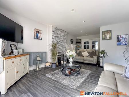 4 bedroom Detached bungalow for sale in Glovers Lane, Balderton