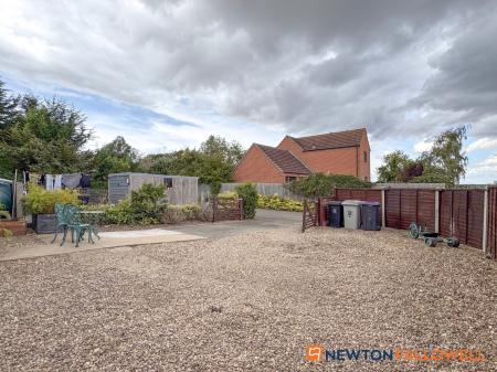 3 bedroom End of terrace house for sale in Green Lane, Dry Doddington