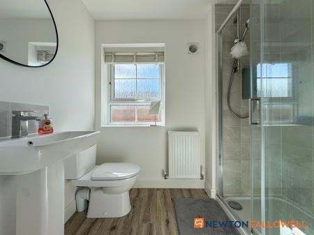 3 bedroom Semi-detached house for sale in Halifax Road, Fernwood