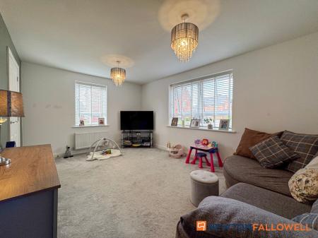 3 bedroom Semi-detached house for sale in Halifax Road, Fernwood