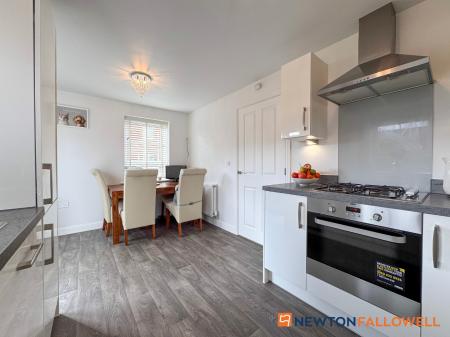 3 bedroom Semi-detached house for sale in Halifax Road, Fernwood