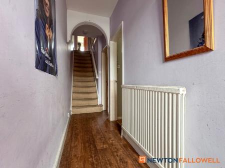 3 bedroom Terraced House for sale in Harcourt Street, Newark