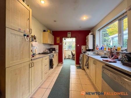 3 bedroom Terraced House for sale in Harcourt Street, Newark
