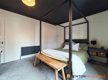 2 bedroom Terraced House for sale in Hatton Gardens, Newark