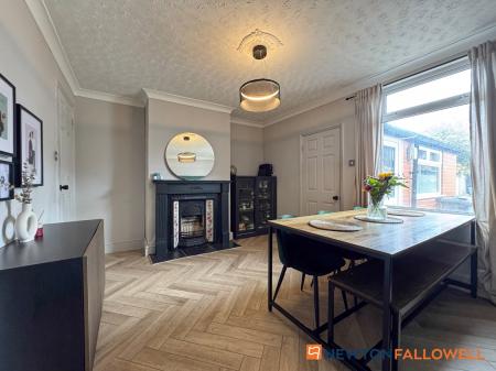 2 bedroom Terraced House for sale in Hatton Gardens, Newark