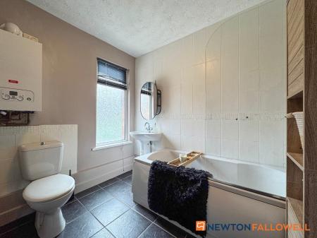 2 bedroom Terraced House for sale in Hatton Gardens, Newark