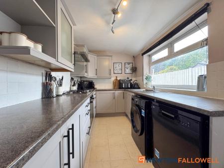 2 bedroom Terraced House for sale in Hatton Gardens, Newark