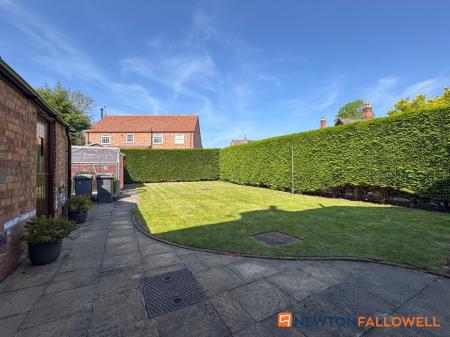 3 bedroom Semi-detached house for sale in Hall Farm Cottage, Stapleford