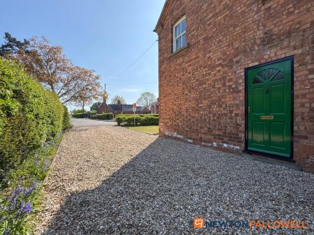 3 bedroom Semi-detached house for sale in Hall Farm Cottage, Stapleford