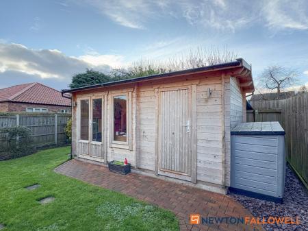 3 bedroom Detached house for sale in High Street, Swinderby