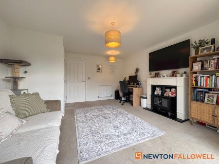 2 bedroom End of terrace house for sale in Hunters Road, Fernwood