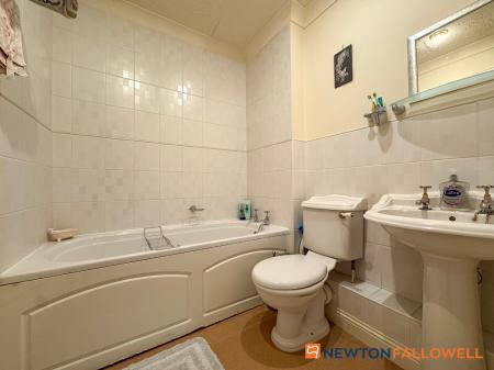 4 bedroom Link detached house for sale in Lancaster Road, Coddington