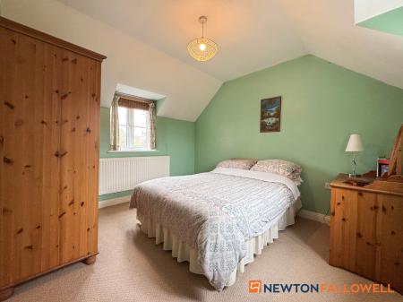 4 bedroom Link detached house for sale in Lancaster Road, Coddington