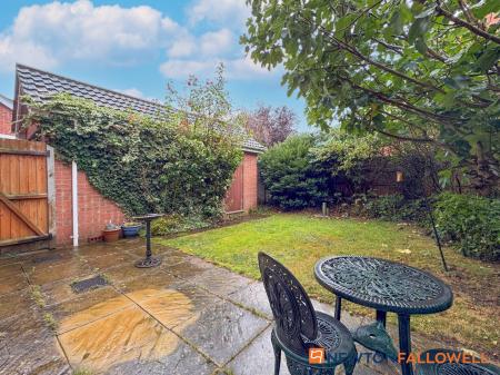 4 bedroom Link detached house for sale in Lancaster Road, Coddington