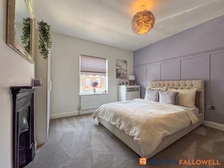 3 bedroom Terraced House for sale in Lime Grove, Newark