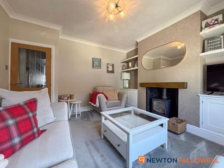 3 bedroom Terraced House for sale in Lime Grove, Newark