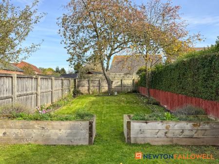 3 bedroom Semi-detached house for sale in Linton Close, Farndon