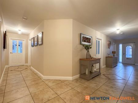 4 bedroom Detached bungalow for sale in Long Lane, Farndon