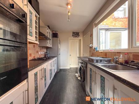 4 bedroom Terraced House for sale in Main Street, Balderton