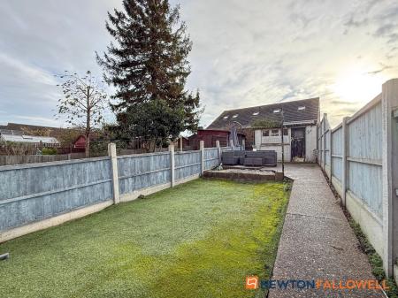 4 bedroom Terraced House for sale in Main Street, Balderton