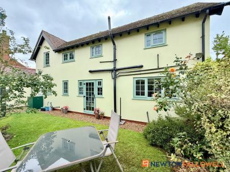 4 bedroom Detached house for sale in Main Street, Norton Disney