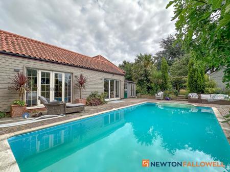 6 bedroom Detached house for sale in Mill Lane, Normanton-on-Trent