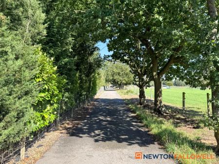 4 bedroom Detached bungalow for sale in New Lane, Girton