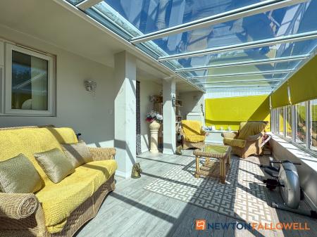 4 bedroom Detached bungalow for sale in New Lane, Girton