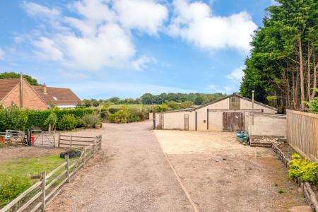 4 bedroom Detached bungalow for sale in New Lane, Girton