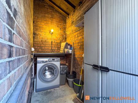 3 bedroom Terraced House for sale in Nicholson Street, Newark