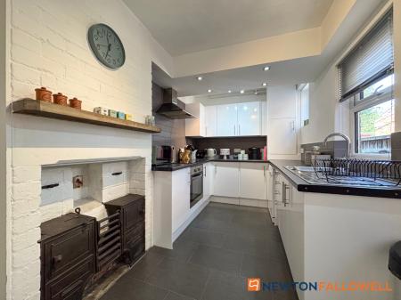 3 bedroom Terraced House for sale in Nicholson Street, Newark